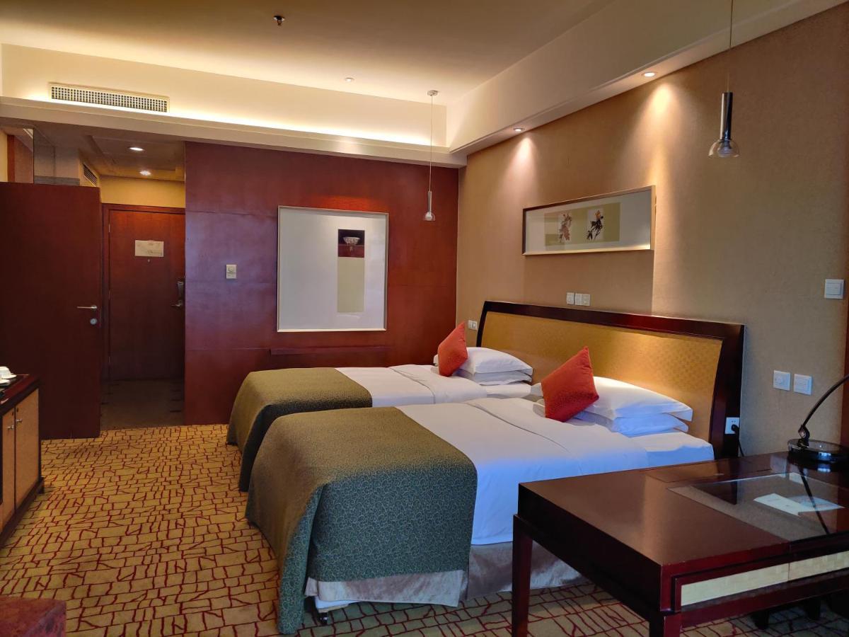 Empark Grand Hotel Kunming Zewnętrze zdjęcie