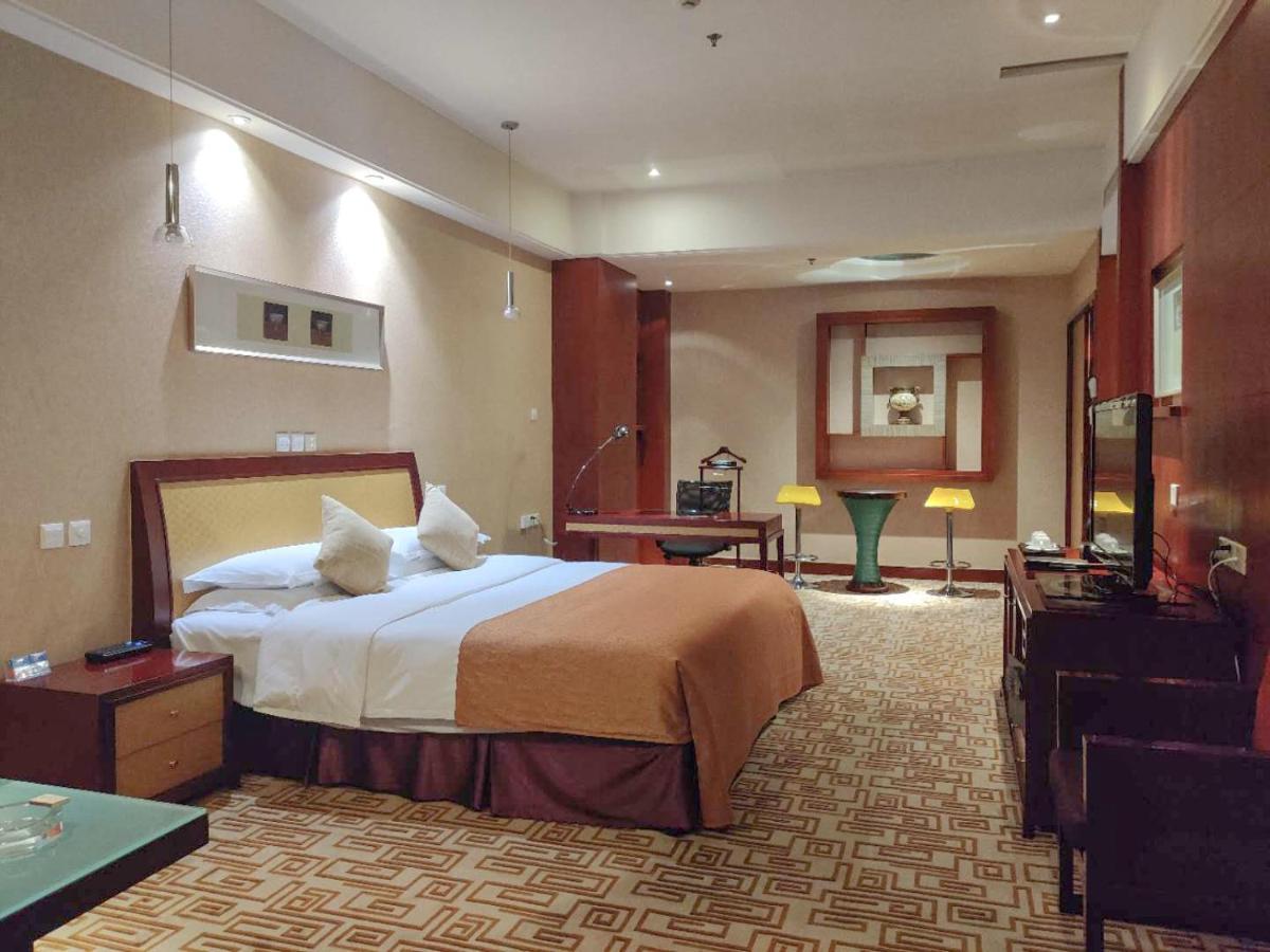Empark Grand Hotel Kunming Zewnętrze zdjęcie